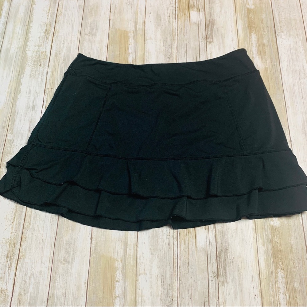Women’s Kyodan black skirt